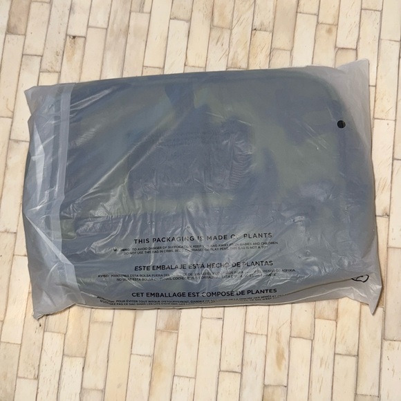 NEW ALOHA Collection Camo Keep It Light Hip Pack - Picture 6 of 7